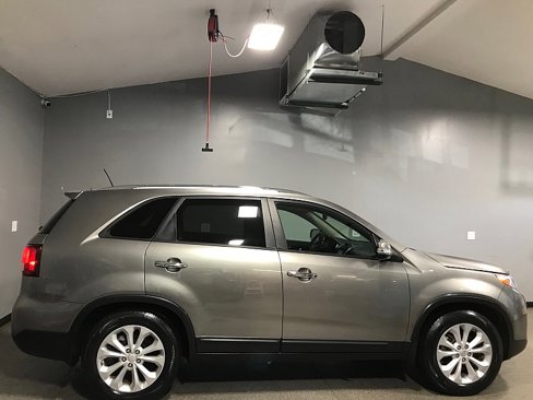 Used 2014 Kia Sorento EX w/ EX V6 Touring Package image 2
