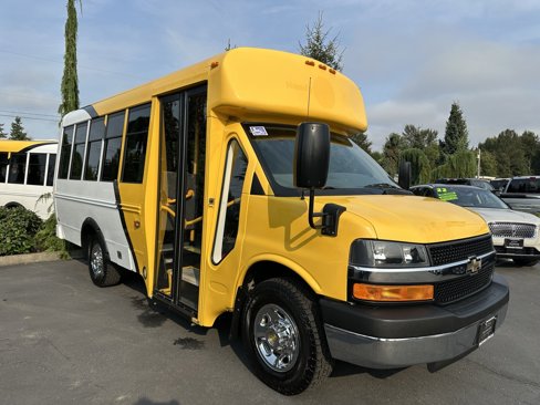 Used 2014 Chevrolet Express 3500 image 1
