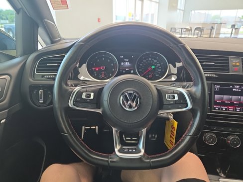 Used 2021 Volkswagen GTI S image 22