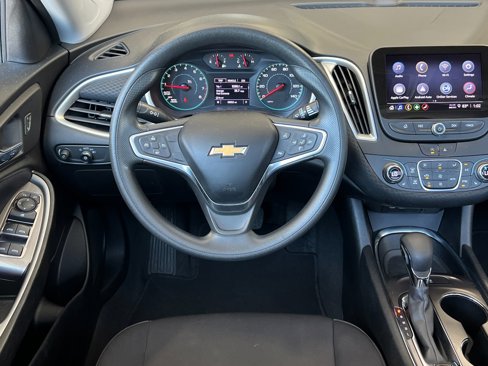 Used 2022 Chevrolet Malibu LT image 16