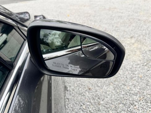 Used 2018 Ford Fusion Titanium image 14