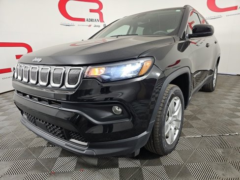 Certified 2022 Jeep Compass Latitude w/ Convenience Group image 3