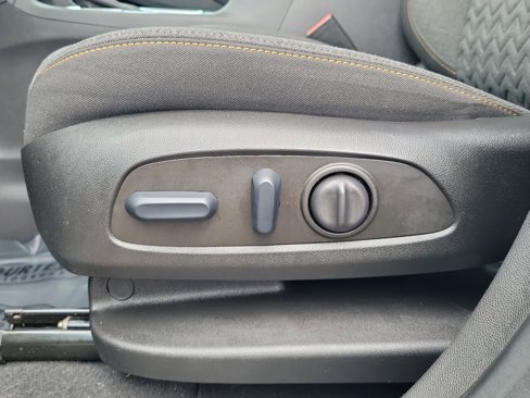Used 2023 Chevrolet Equinox LT image 22