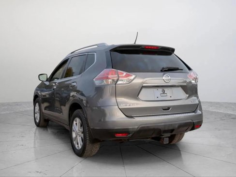 Used 2015 Nissan Rogue SV image 5