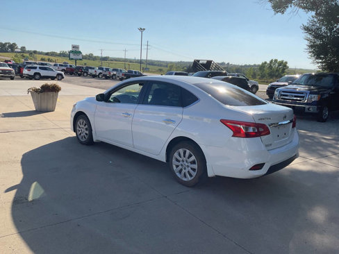 Used 2018 Nissan Sentra S image 7
