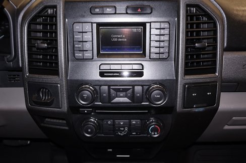 Used 2018 Ford F550 2WD Regular Cab Super Duty image 19