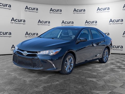 Used 2017 Toyota Camry SE image 4