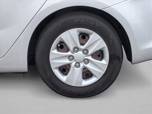 Used 2018 Kia Forte LX w/ LX Popular Package image 16