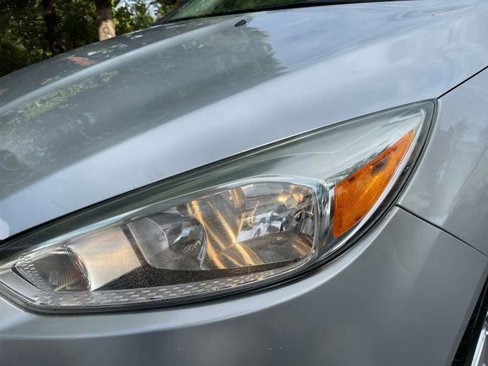 Used 2015 Ford Focus SE image 29