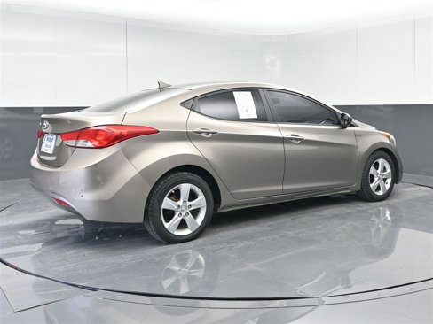 Used 2013 Hyundai Elantra GLS image 5