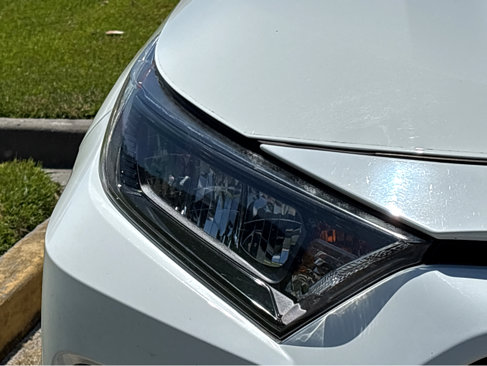 Used 2020 Toyota RAV4 LE image 19