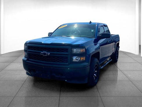 Used 2015 Chevrolet Silverado 1500 W/T w/ Trailering Package image 3