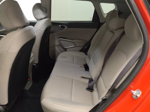 Used 2021 Kia Soul EX image 18
