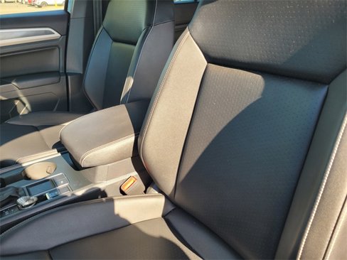 Used 2020 Volkswagen Atlas Cross Sport SE w/ Panoramic Sunroof Package image 13
