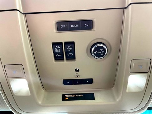 Used 2016 GMC Yukon XL SLT w/ Open Road Package image 34