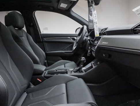 New 2025 Audi Q3 2.0T Premium image 17