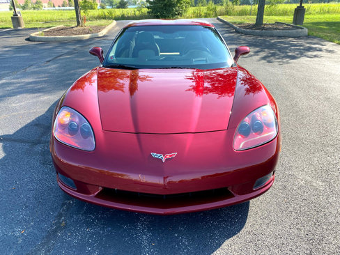 Used 2007 Chevrolet Corvette Coupe w/ Preferred Equipment Group image 2