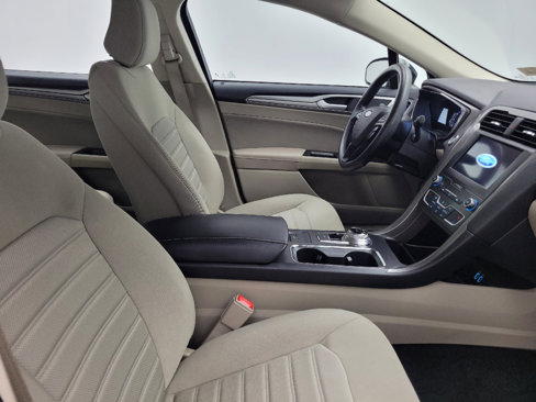 Used 2020 Ford Fusion SE w/ Fleet SE Value Package image 19