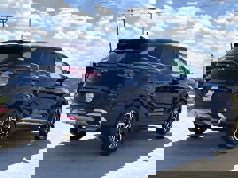 Used 2024 Kia Sportage LX image 10