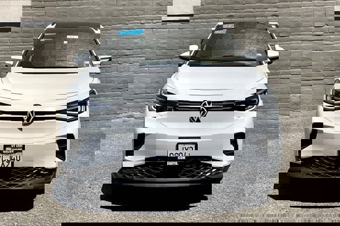 Certified 2022 Volkswagen ID.4 Pro S image 2