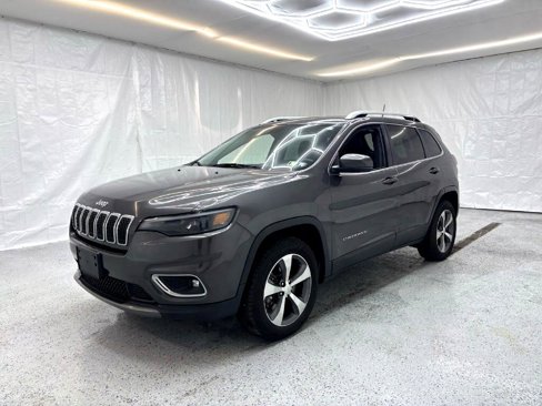 Used 2019 Jeep Cherokee Limited image 7