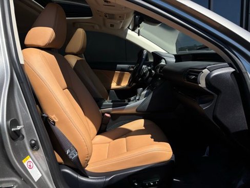 Used 2018 Lexus IS 300 AWD w/ Comfort Package image 33