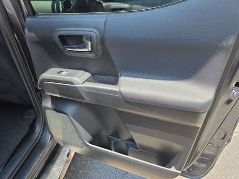 Used 2020 Toyota Tacoma TRD Sport image 24