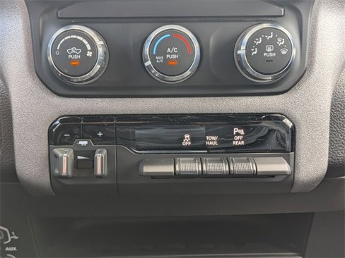 Certified 2021 RAM 3500 Tradesman w/ Chrome Appearance Group image 21