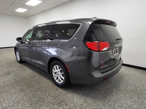 Used 2019 Chrysler Pacifica LX image 21