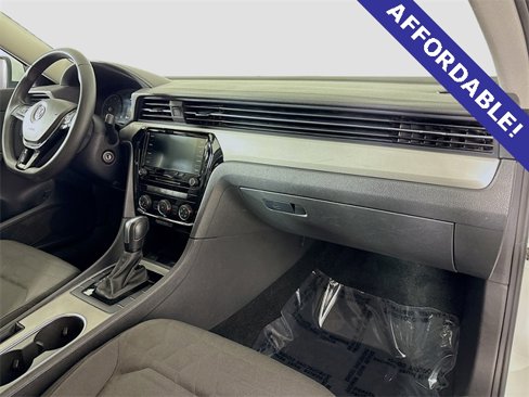 Used 2021 Volkswagen Passat 2.0T S image 25