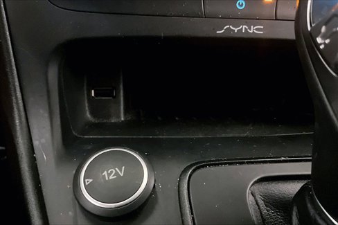 Used 2016 Ford Focus SE w/ Exterior Protection Package image 32