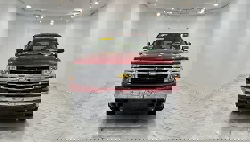Used 2002 Chevrolet Tahoe LT image 3