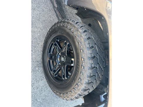 Used 2017 Jeep Wrangler Unlimited Sahara image 9
