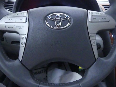 Used 2009 Toyota Camry XLE image 11