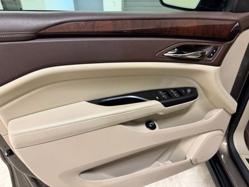 Used 2015 Cadillac SRX Luxury w/ Driver Awareness Package image 10