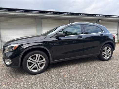 Used 2020 Mercedes-Benz GLA 250 4MATIC image 1