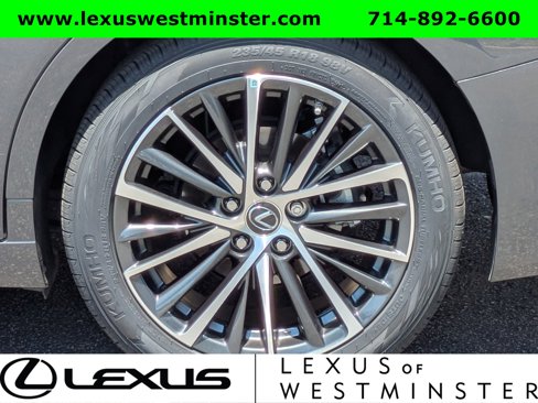 Certified 2024 Lexus ES 300h w/ Premium Package image 13