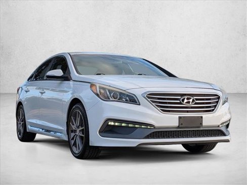 Used 2017 Hyundai Sonata Sport 2.0T image 3