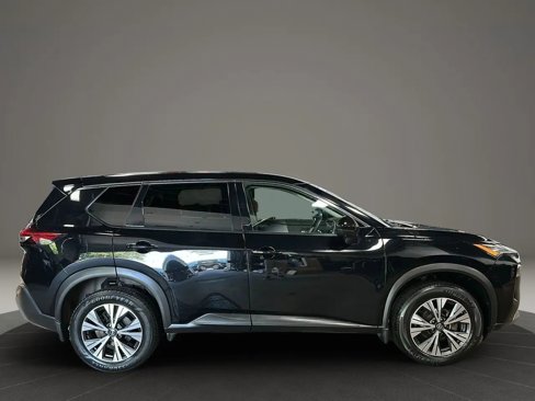 Used 2021 Nissan Rogue SV image 32