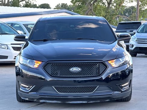Used 2016 Ford Taurus SHO w/ Equipment Group 401A image 3