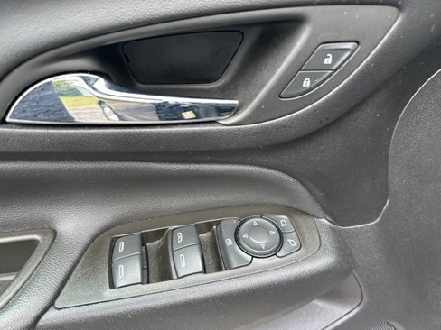 Certified 2023 Chevrolet Equinox LT image 8