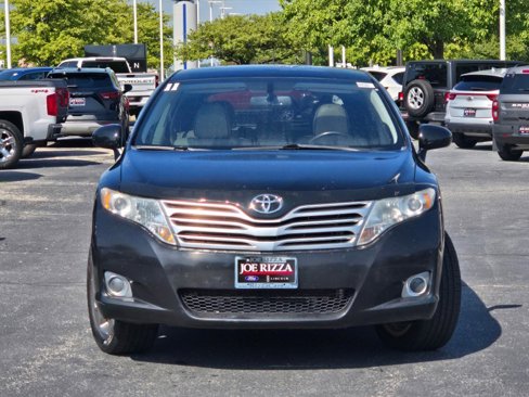 Used 2011 Toyota Venza w/ Leather Pkg image 2