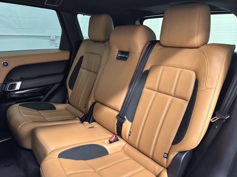 Used 2021 Land Rover Range Rover Sport HSE Dynamic image 16