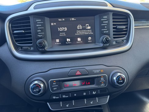 Certified 2019 Kia Sorento S image 21