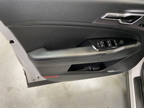 Used 2024 Kia Sportage SX image 20