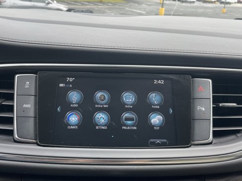 Used 2019 Buick Enclave Essence image 38