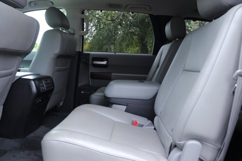Used 2014 Toyota Sequoia Platinum image 15