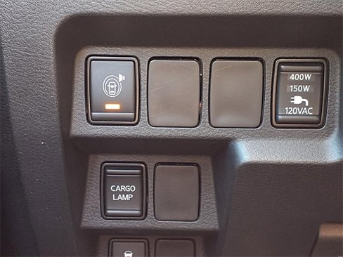 Used 2022 Nissan Frontier SV image 9
