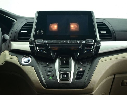 Used 2018 Honda Odyssey Touring image 15
