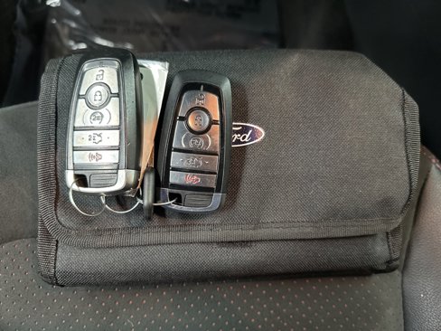 Used 2018 Ford Explorer XLT w/ Equipment Group 202A image 42